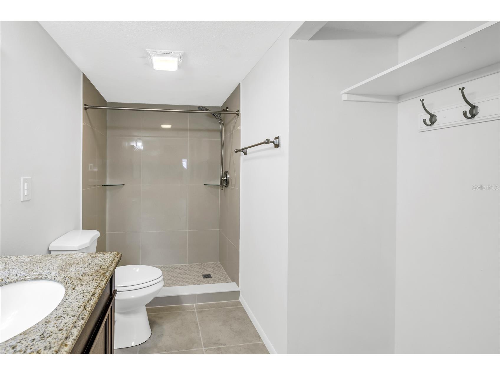 6116 43rd Street W #104D Bradenton FL 34210 A4664500 image29