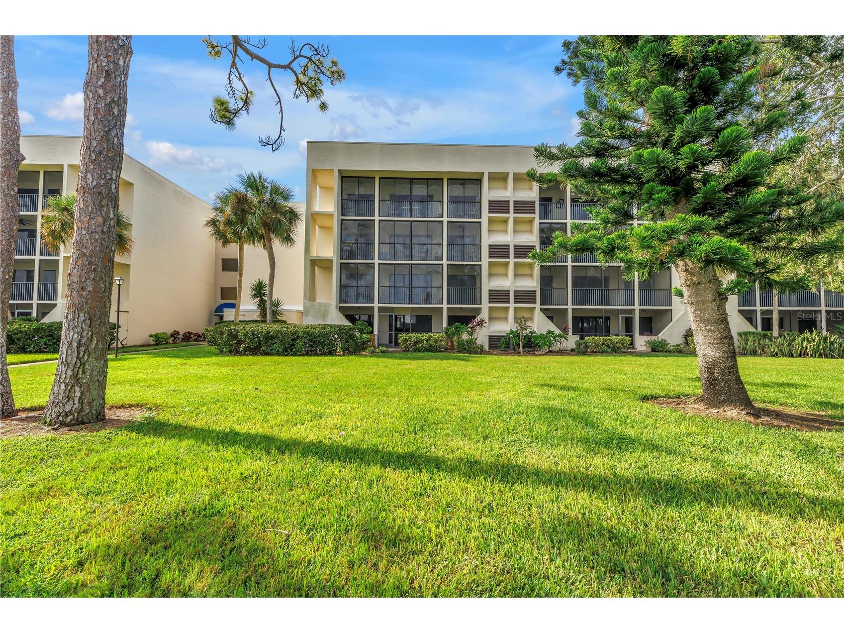 6116 43rd Street W #104D Bradenton FL 34210 A4664500 image38