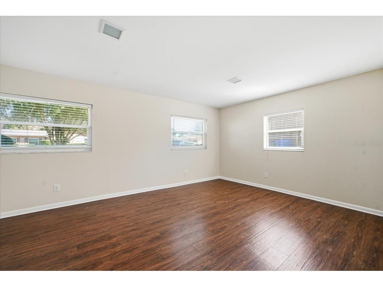 6116 N Glen Avenue Tampa FL 33614 TB8473708 image24