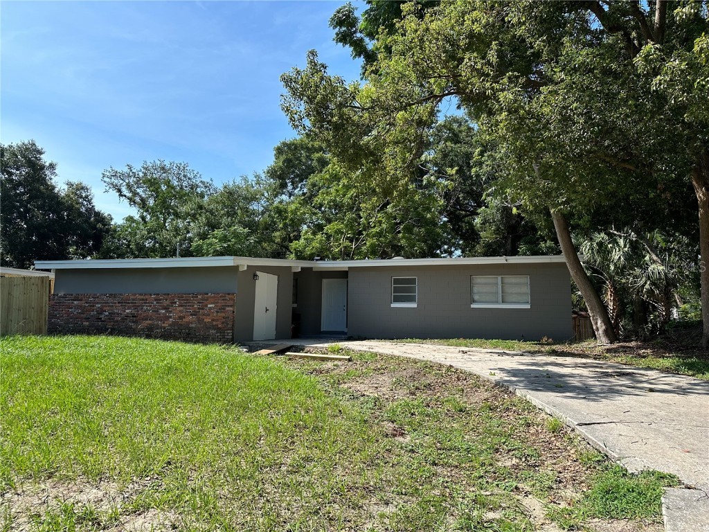 6116 Perrine Drive Orlando FL 32808 O6124043 image1