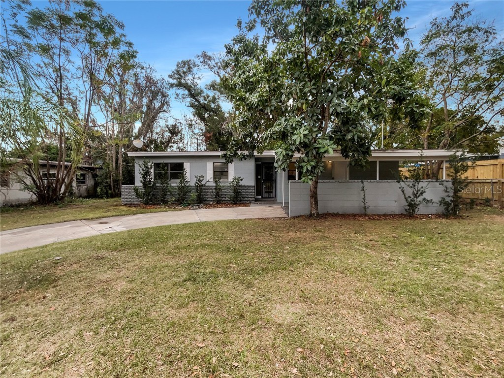 6117 Oakcrest Circle Orlando FL 32808 O6273725 image1