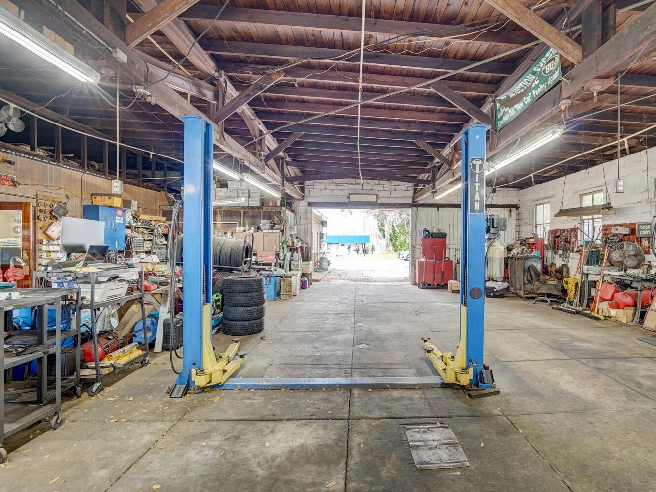 6118 Grand Boulevard New Port Richey FL 34652 W7886158 image25