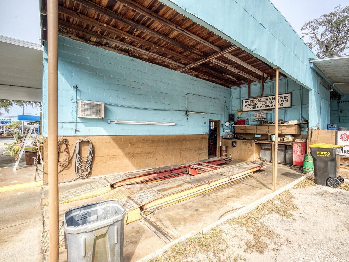 6118 Grand Boulevard New Port Richey FL 34652 W7886158 image48