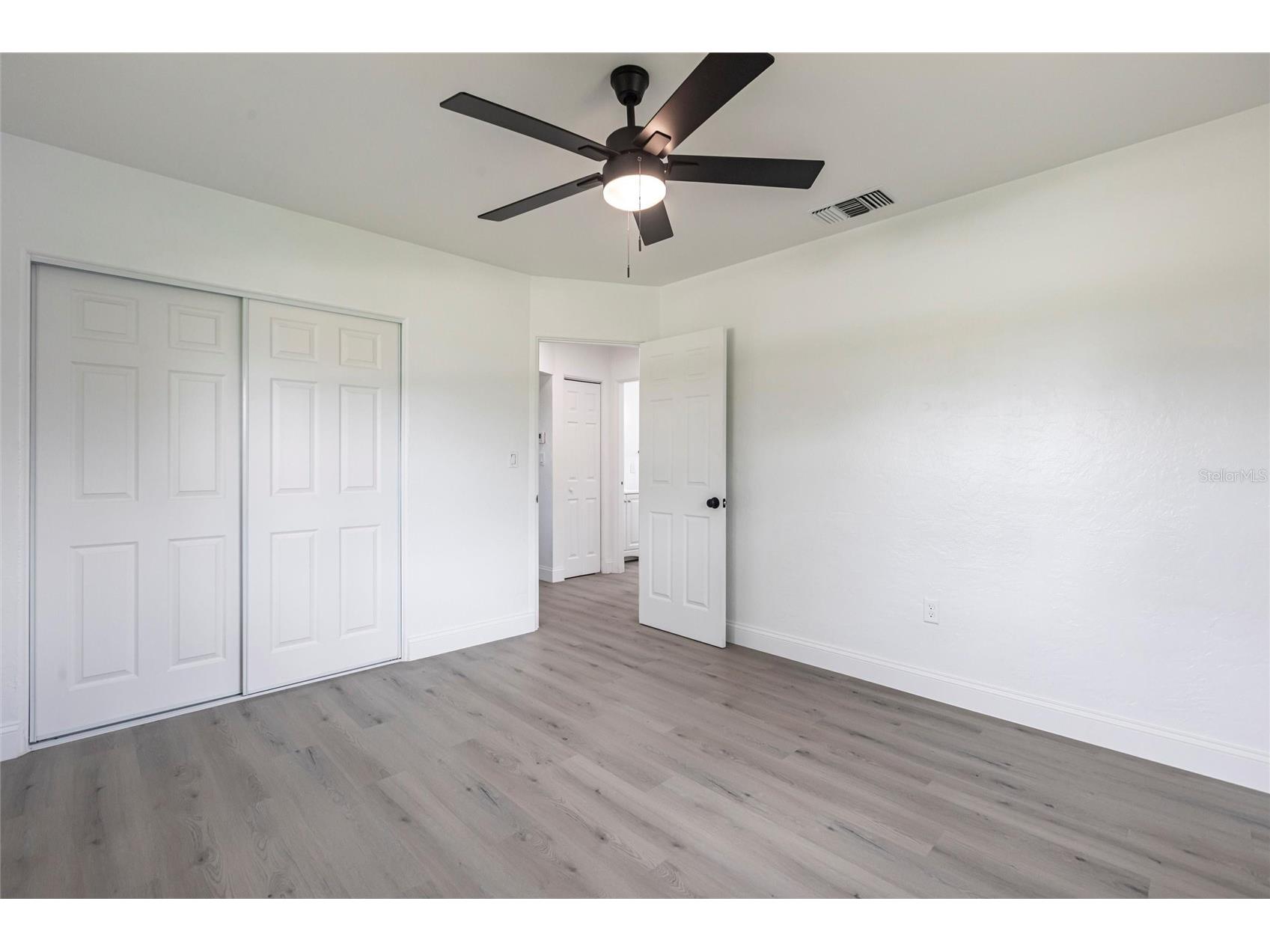 6119 19th Avenue N Saint Petersburg FL 33710 A4689426 image21
