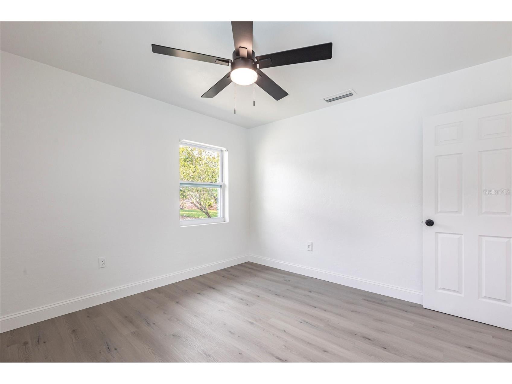 6119 19th Avenue N Saint Petersburg FL 33710 A4689426 image23
