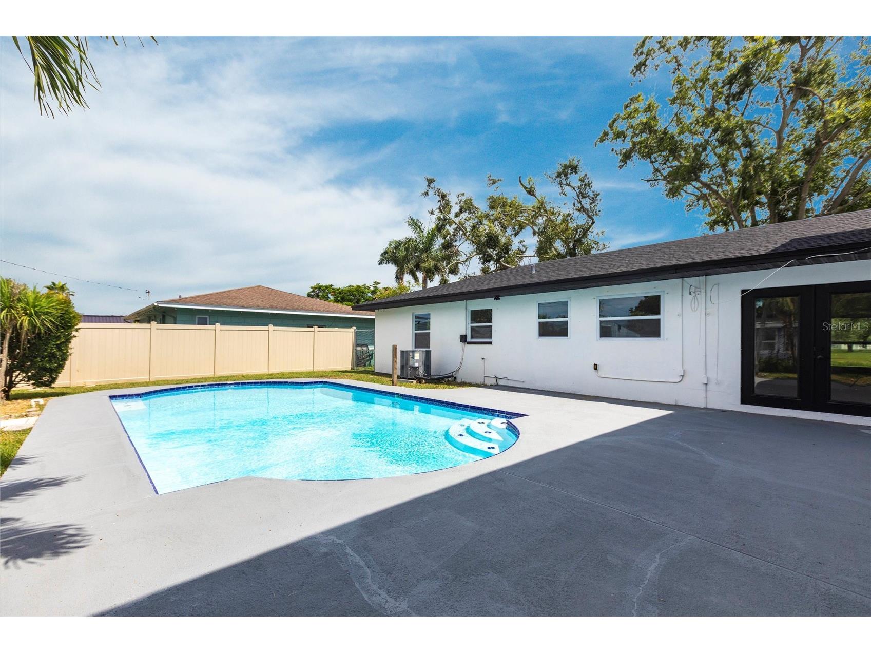 6119 19th Avenue N Saint Petersburg FL 33710 A4689426 image4