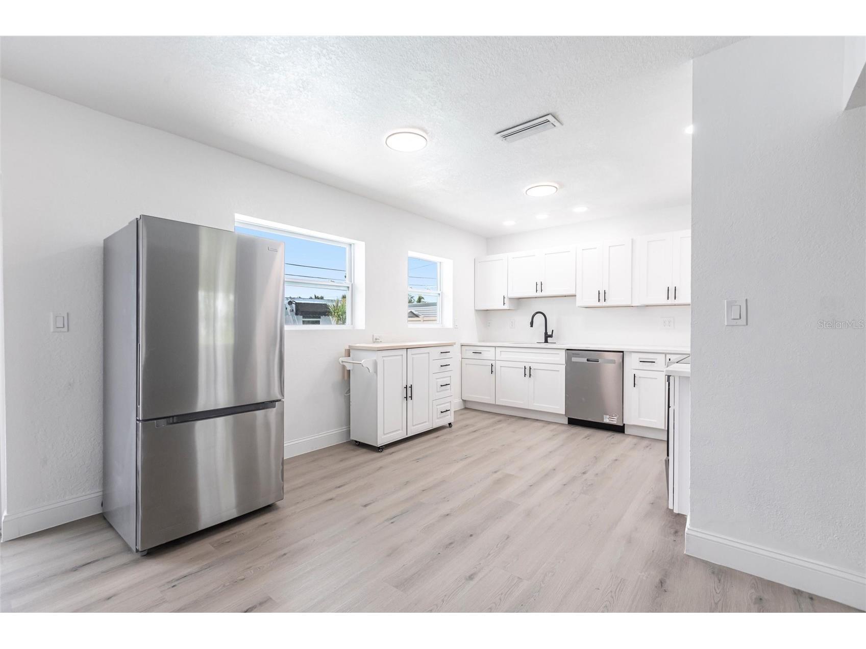 6119 19th Avenue N Saint Petersburg FL 33710 A4689426 image6