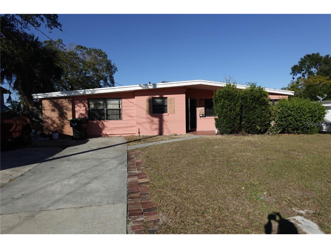 6119 Bolling Drive Orlando FL 32808 O6260900 image1