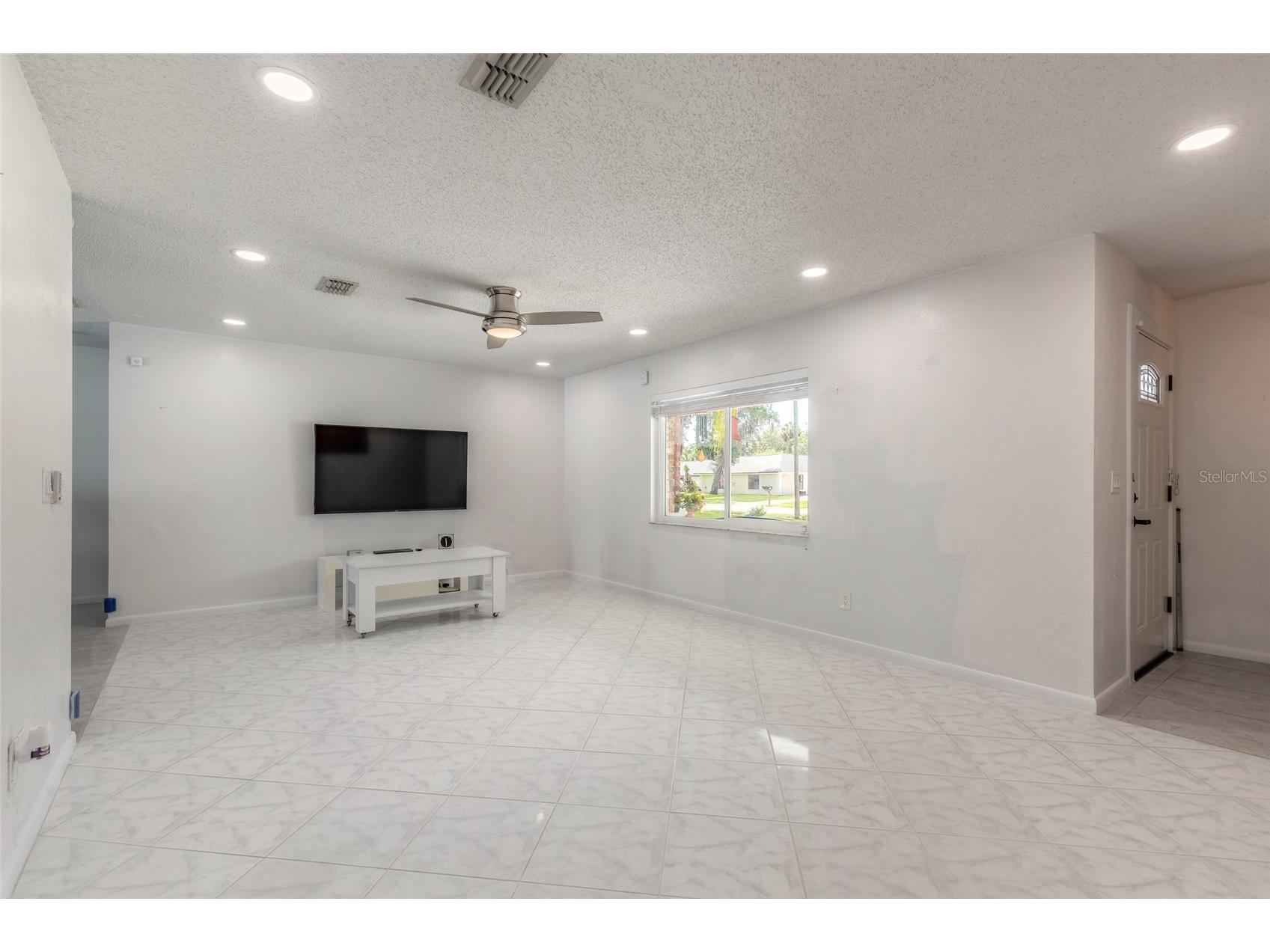 6119 Del Mar Drive Port Orange FL 32127 V4949822 image5