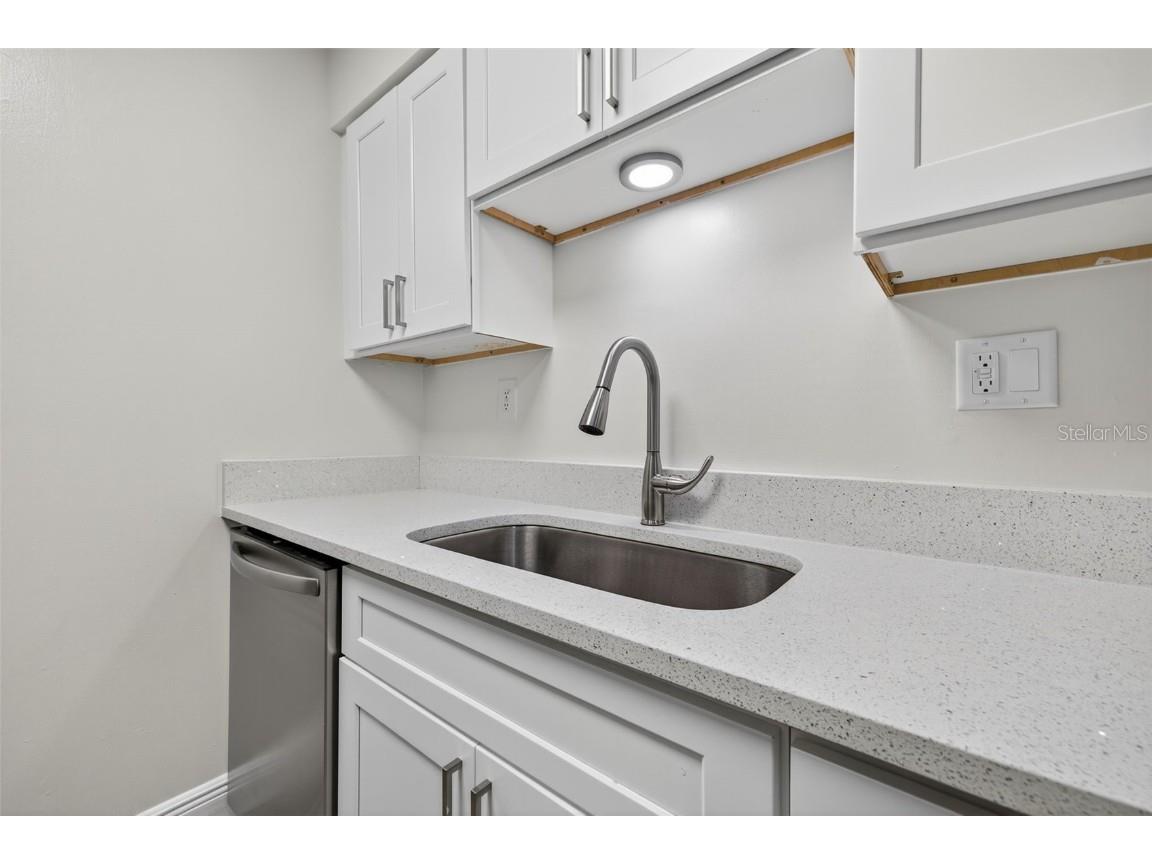 612 Bass Court #1130-D Dunedin FL 34698 A4669108 image12