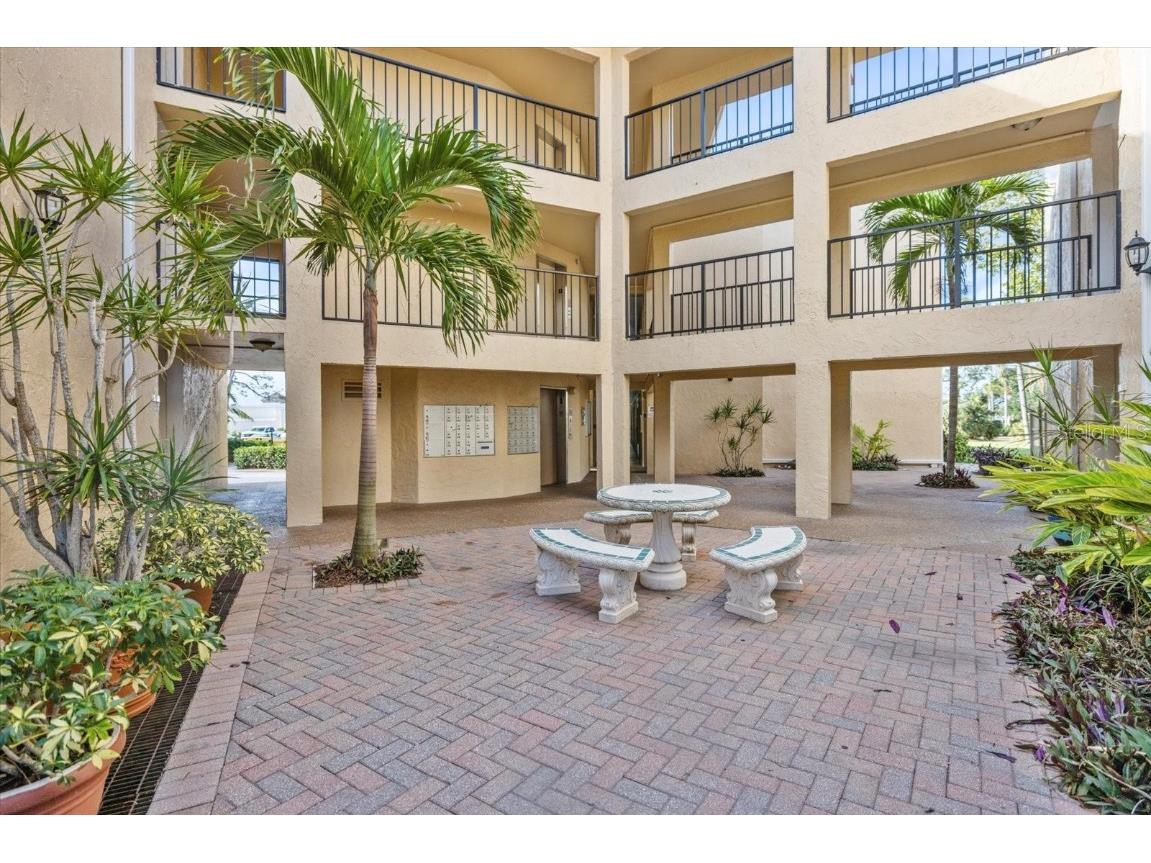 612 Bird Bay Drive S #112CAR Venice FL 34285 N6139718 image14