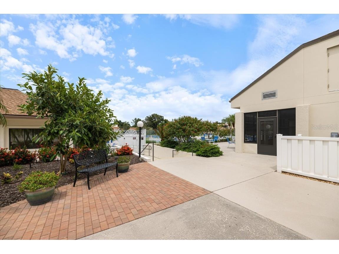 612 Bird Bay Drive S #112CAR Venice FL 34285 N6139718 image16