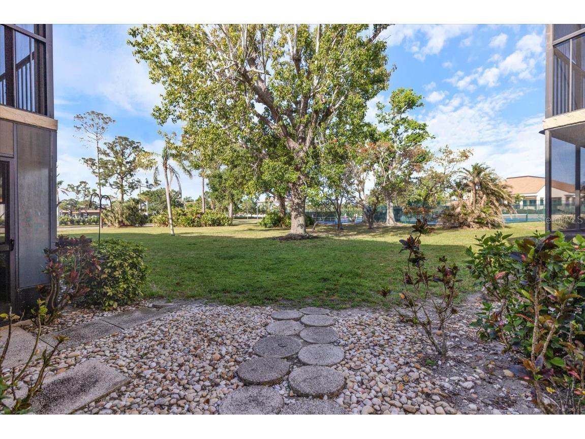 612 Bird Bay Drive S #112CAR Venice FL 34285 N6139718 image19