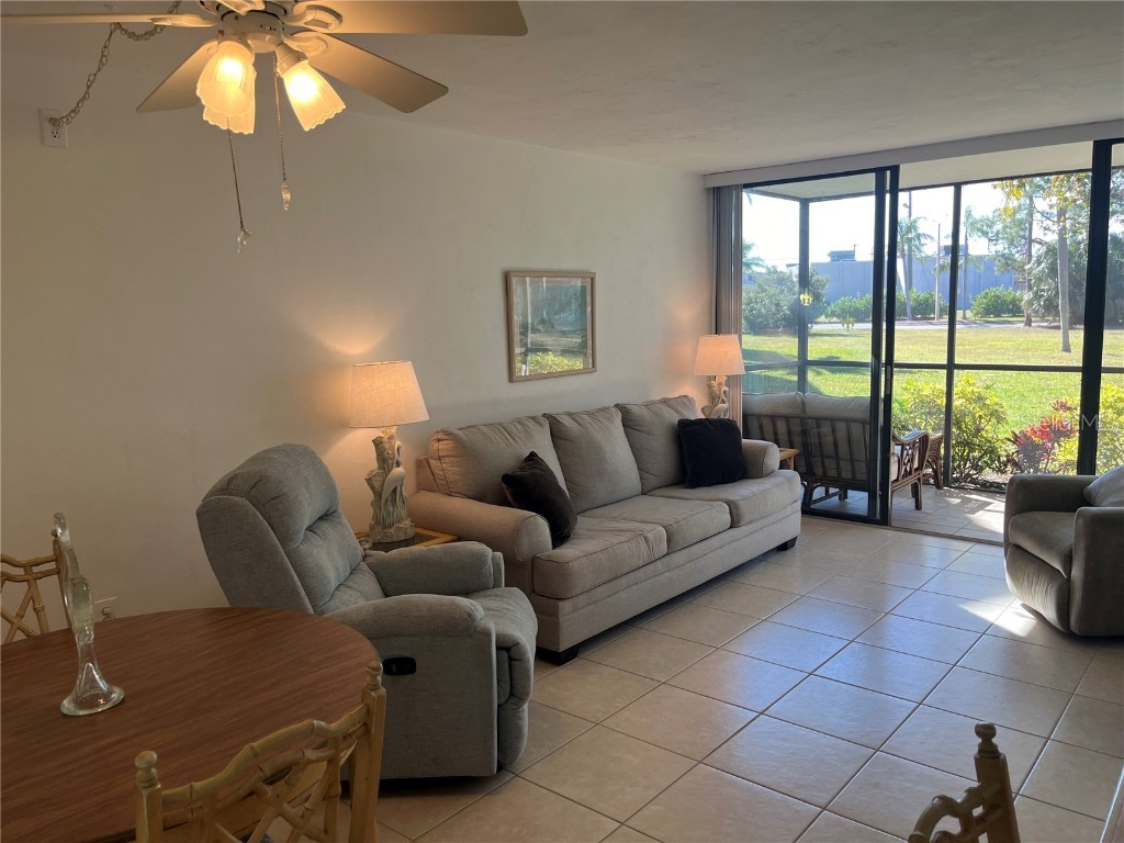 612 Bird Bay Drive S #112CAR Venice FL 34285 N6139718 image6