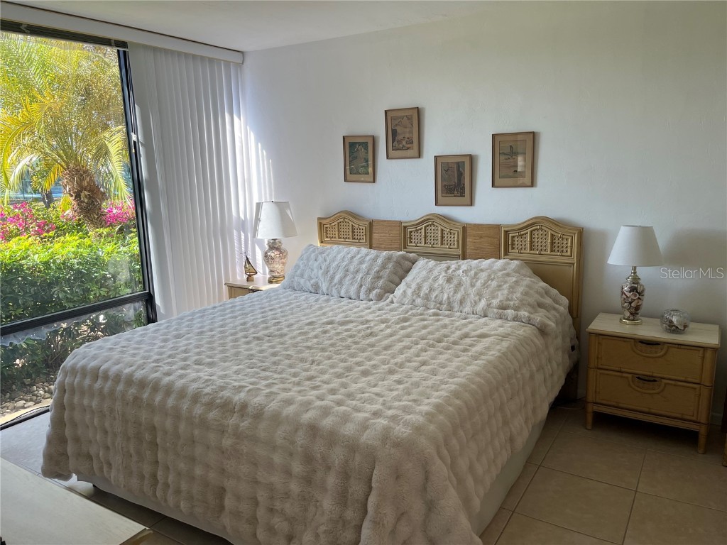 612 Bird Bay Drive S #112CAR Venice FL 34285 N6139718 image9