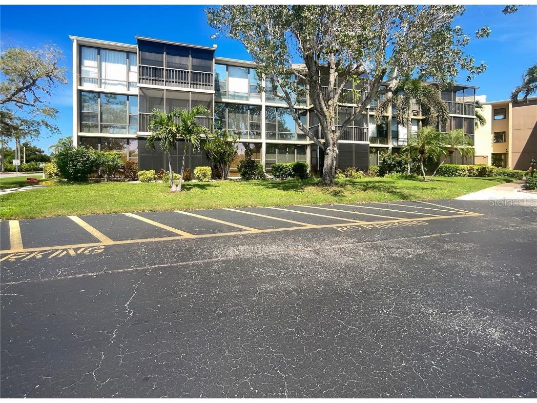 612 Bird Bay Drive S #113 Venice FL 34285 O6292593 image1