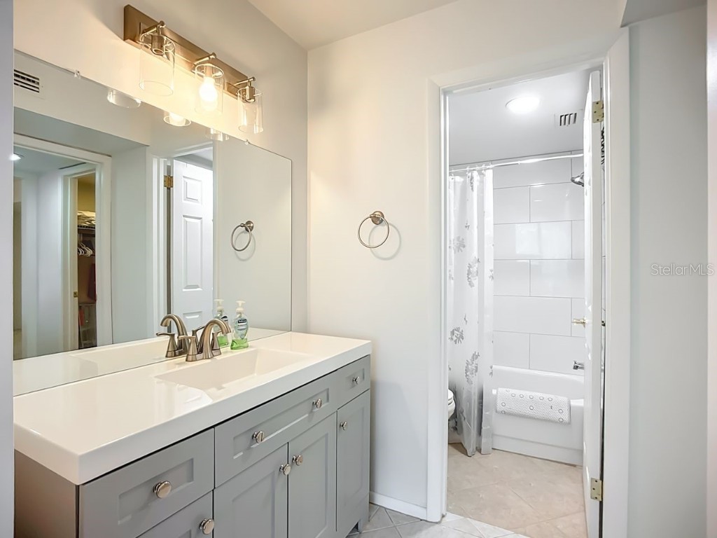 612 Bird Bay Drive S #114 Venice FL 34285 TB8438757 image10