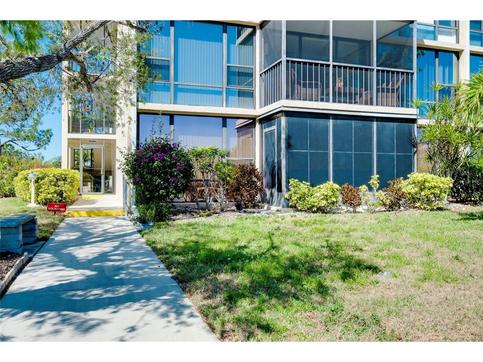 612 Bird Bay Drive S #116 Venice FL 34285 A4677688 image1