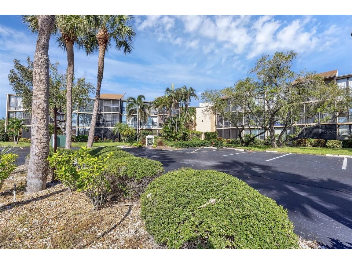 612 Bird Bay Drive S #118 Venice FL 34285 N6140519 image2