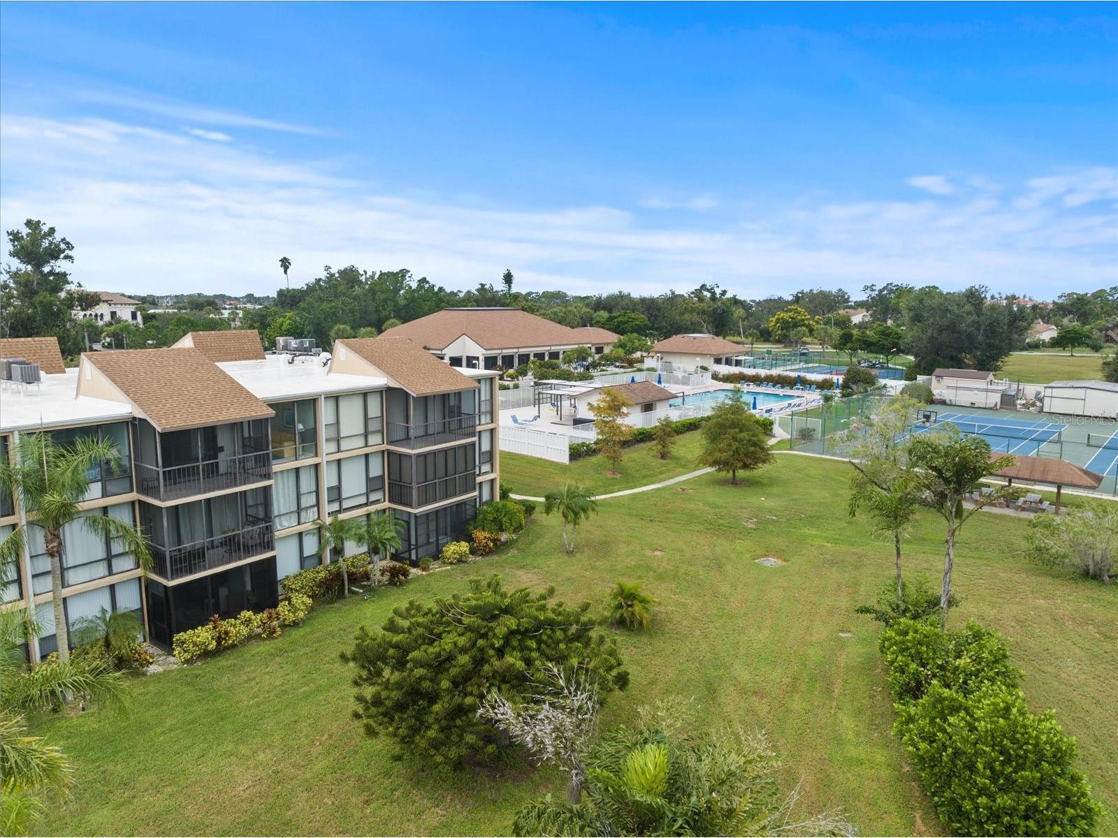 612 Bird Bay Drive S #308 Venice FL 34285 J1001615 image1