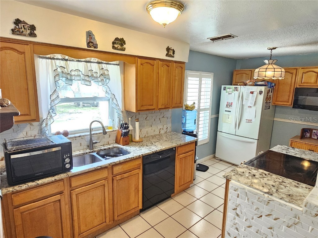 612 Boston Street Tarpon Springs FL 34689 TB8417341 image5