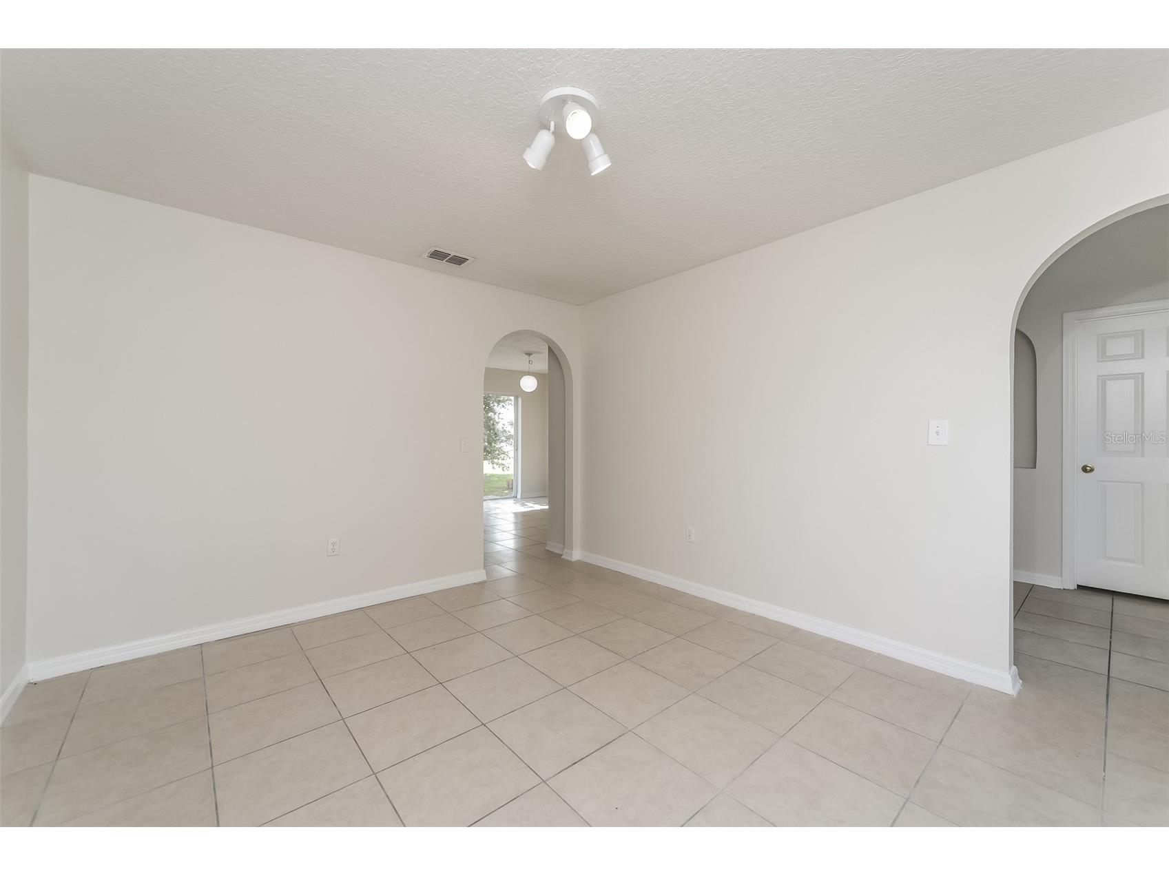 612 Elbridge Drive Kissimmee FL 34758 O6409369 image3