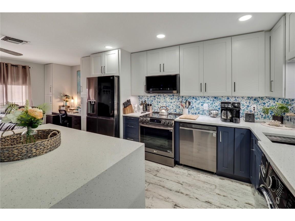 612 Guild Drive #23 Venice FL 34285 N6141547 image2