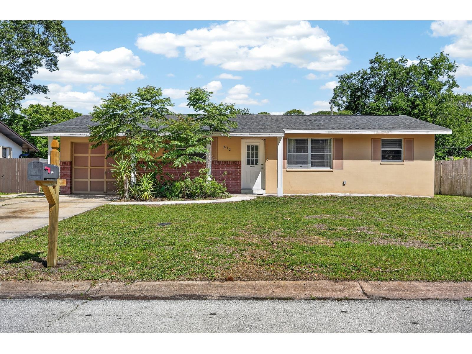 612 Johnson Drive Ormond Beach FL 32174 V4948504 image1
