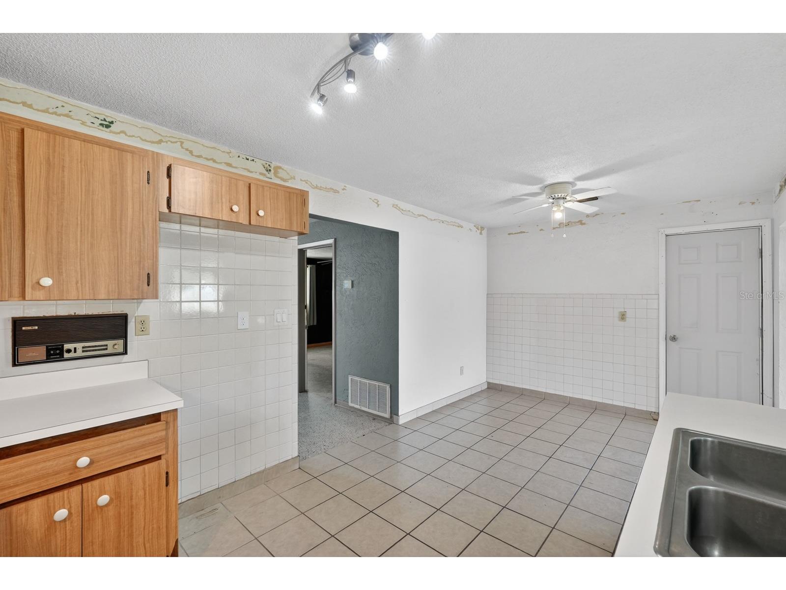 612 Johnson Drive Ormond Beach FL 32174 V4948504 image12