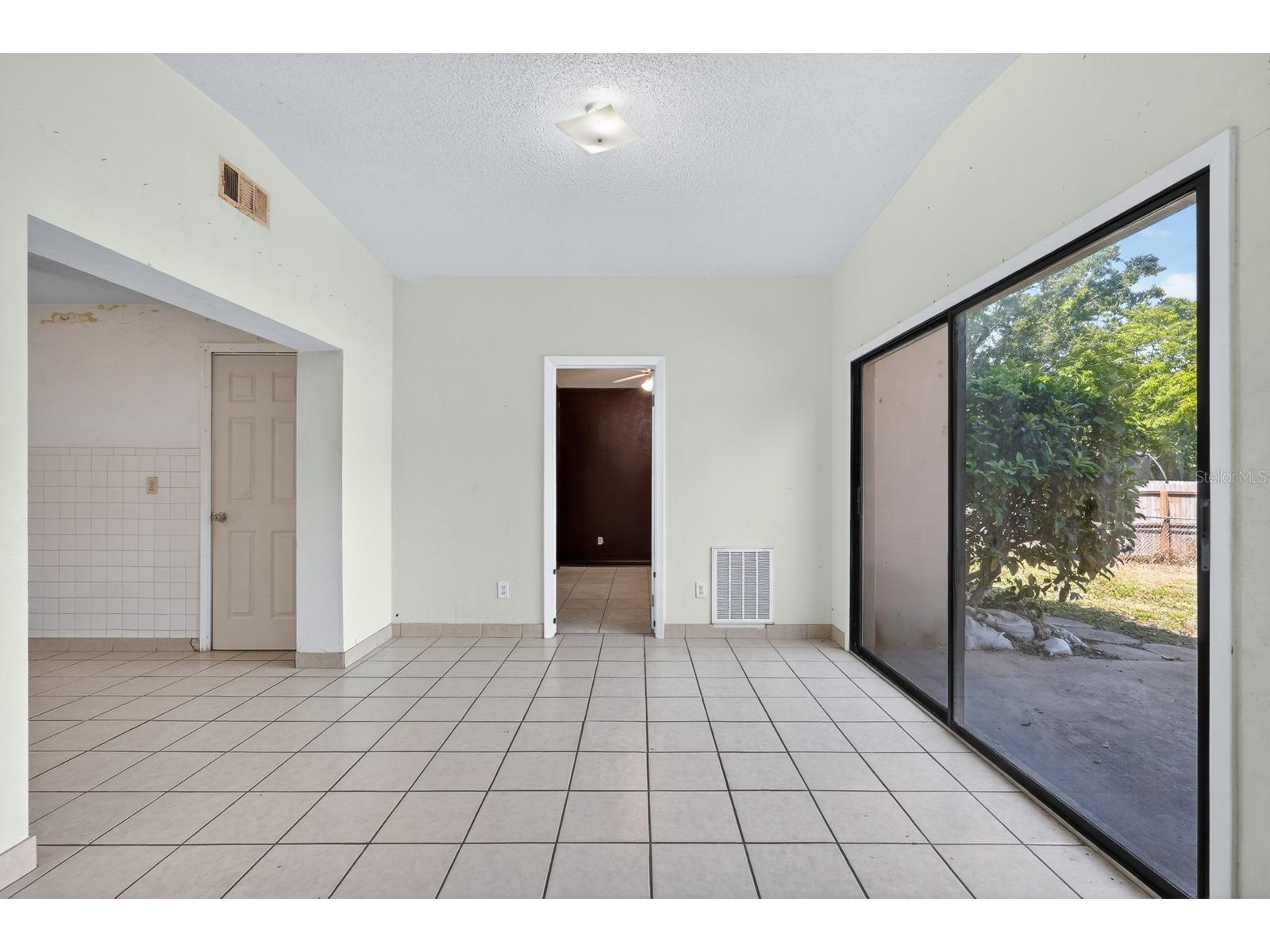 612 Johnson Drive Ormond Beach FL 32174 V4948504 image15