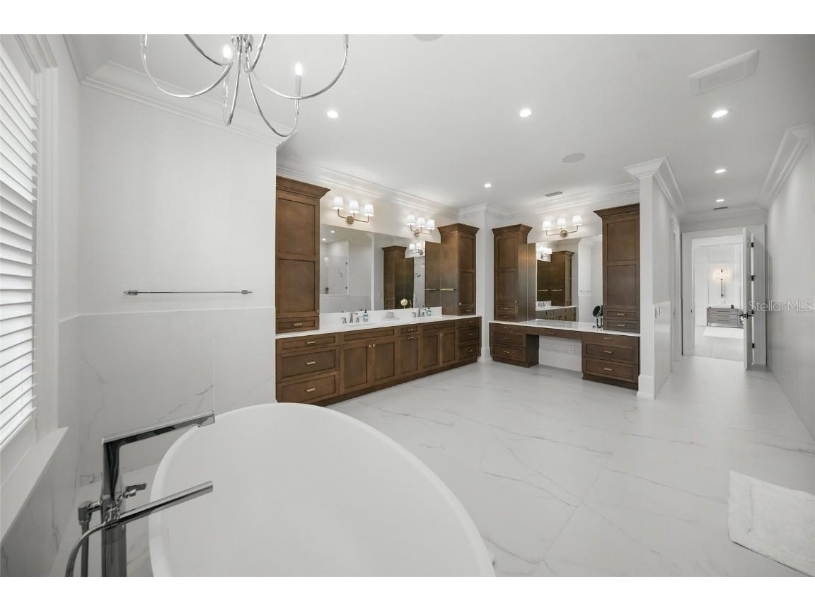 612 Juan Anasco Drive Longboat Key FL 34228 A4643123 image36