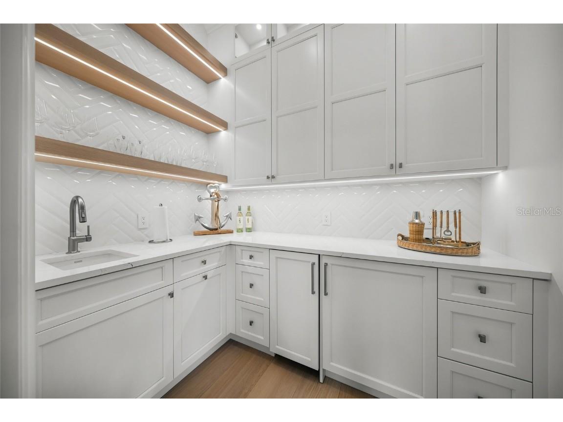 612 Juan Anasco Drive Longboat Key FL 34228 A4643123 image50