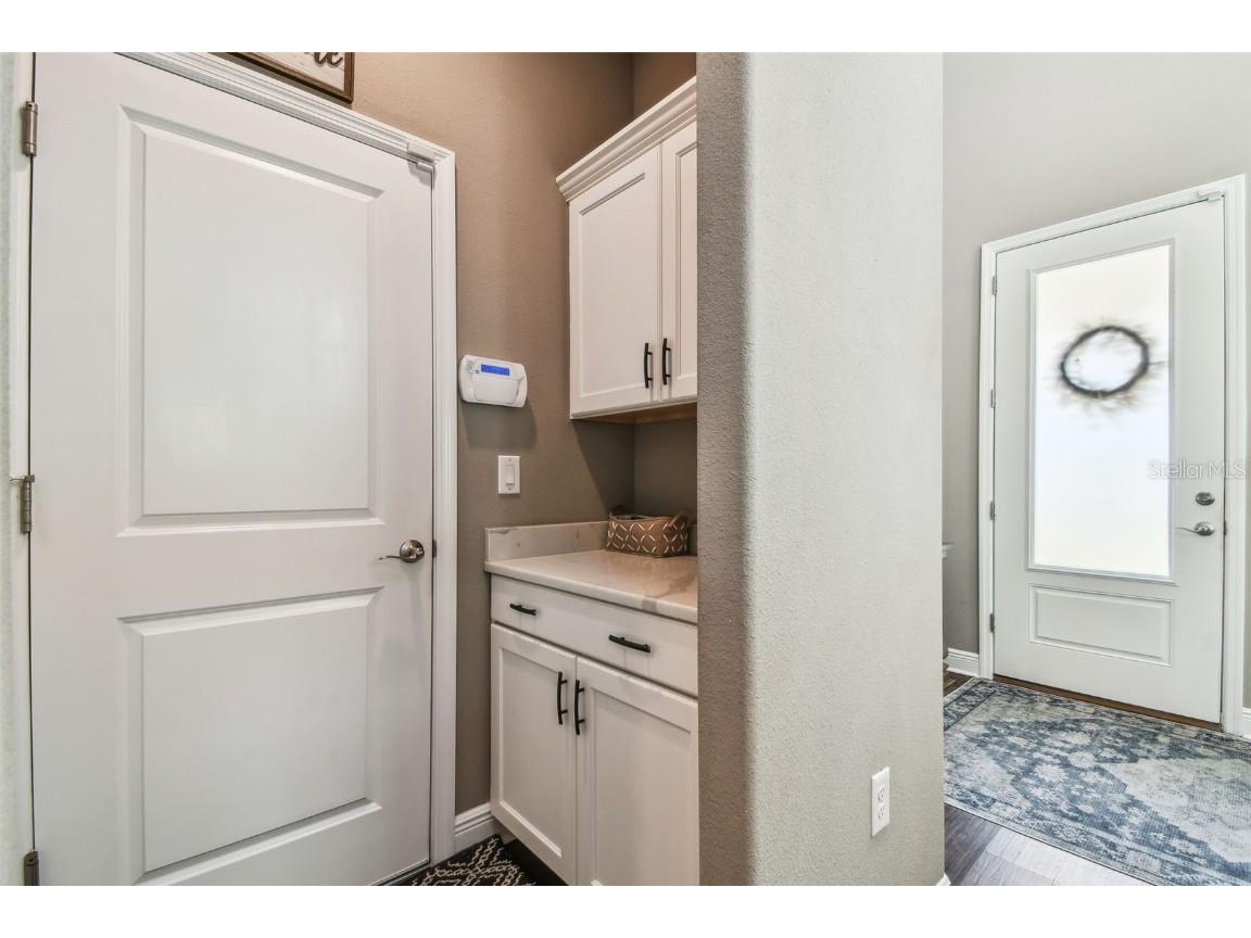 612 Ozona Village Dr Palm Harbor FL 34683 TB8380862 image7