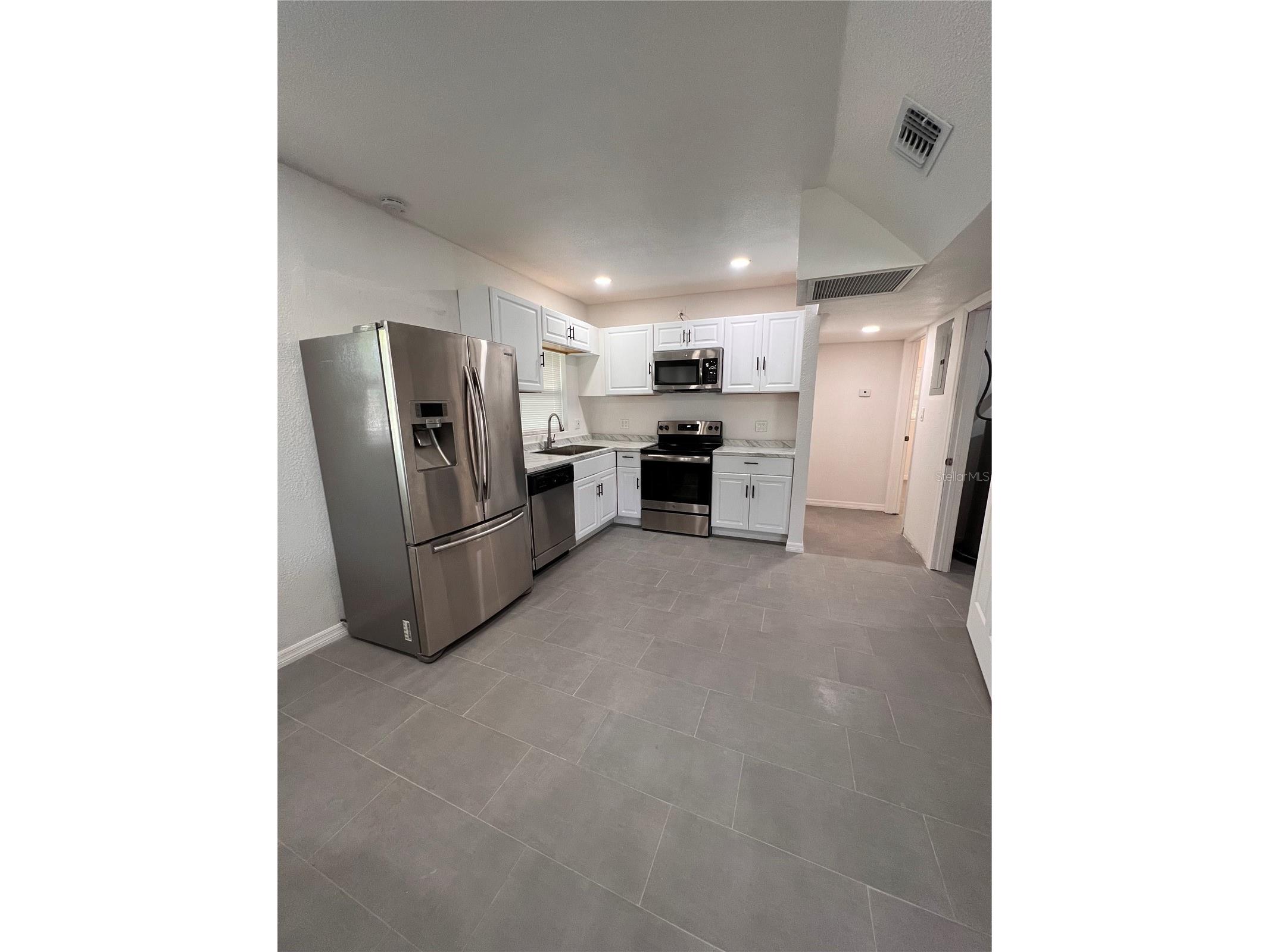 612 S Lincoln Avenue Clearwater FL 33756 TB8493976 image3