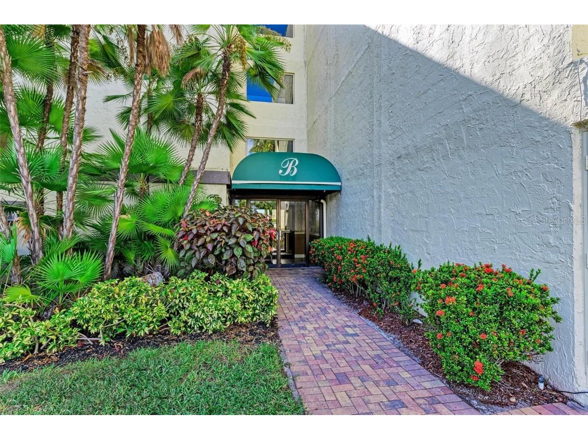 6120 43rd Street W #102B Bradenton FL 34210 A4589761 image1