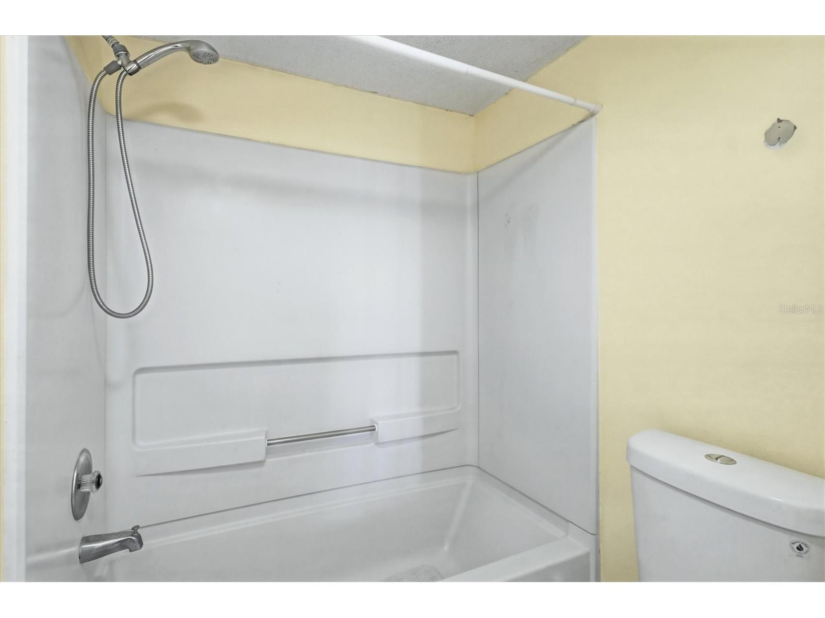 6120 43rd Street W #407B Bradenton FL 34210 A4690572 image33