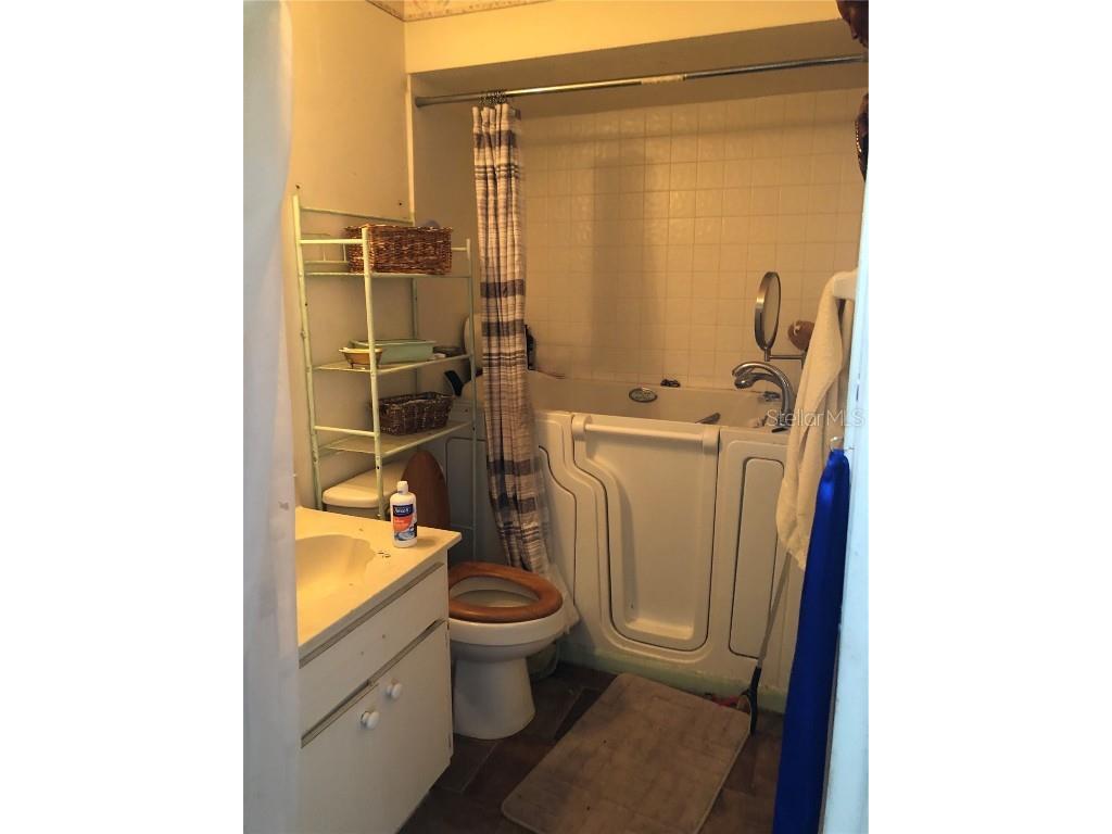 6120 Beechwood Drive Dade City FL 33523 TB8454564 image10