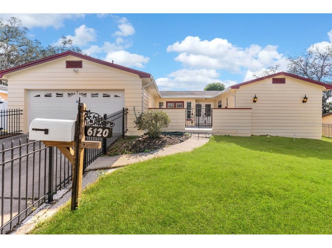 6120 Castlewood Lane Orlando FL 32808 O6369162 image1