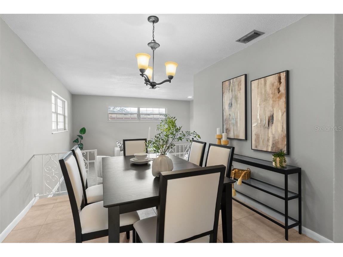 6120 Castlewood Lane Orlando FL 32808 O6369162 image13