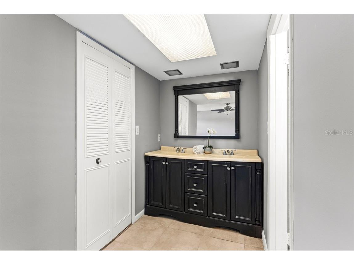 6120 Castlewood Lane Orlando FL 32808 O6369162 image16