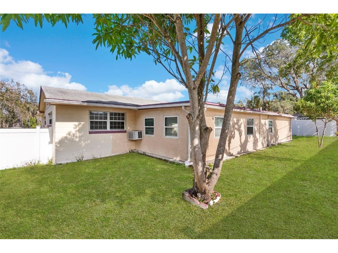 6120 Castlewood Lane Orlando FL 32808 O6369162 image30