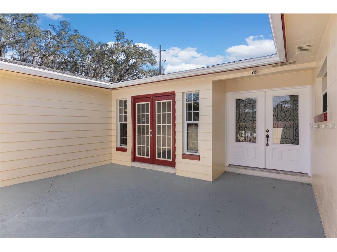 6120 Castlewood Lane Orlando FL 32808 O6369162 image4