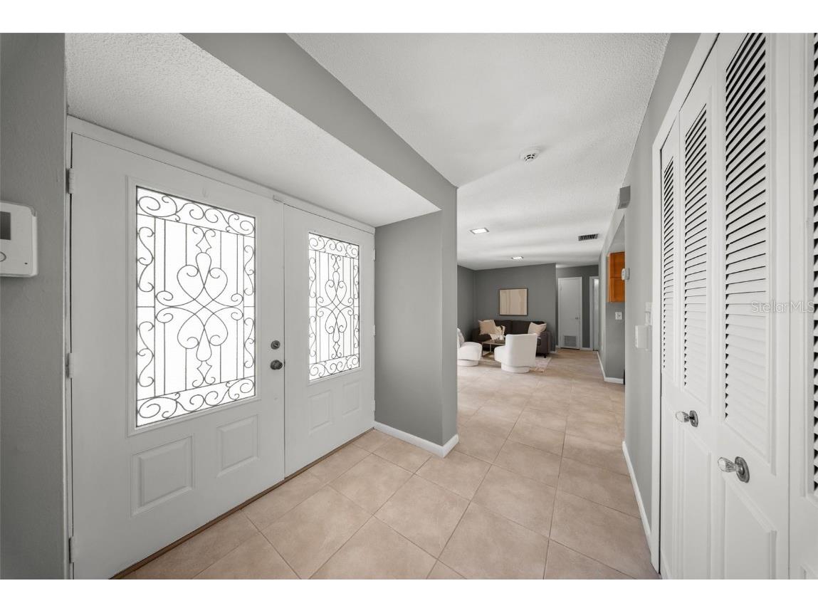 6120 Castlewood Lane Orlando FL 32808 O6369162 image5