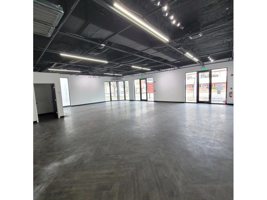 6124 Central Avenue Saint Petersburg FL 33707 TB8473055 image4