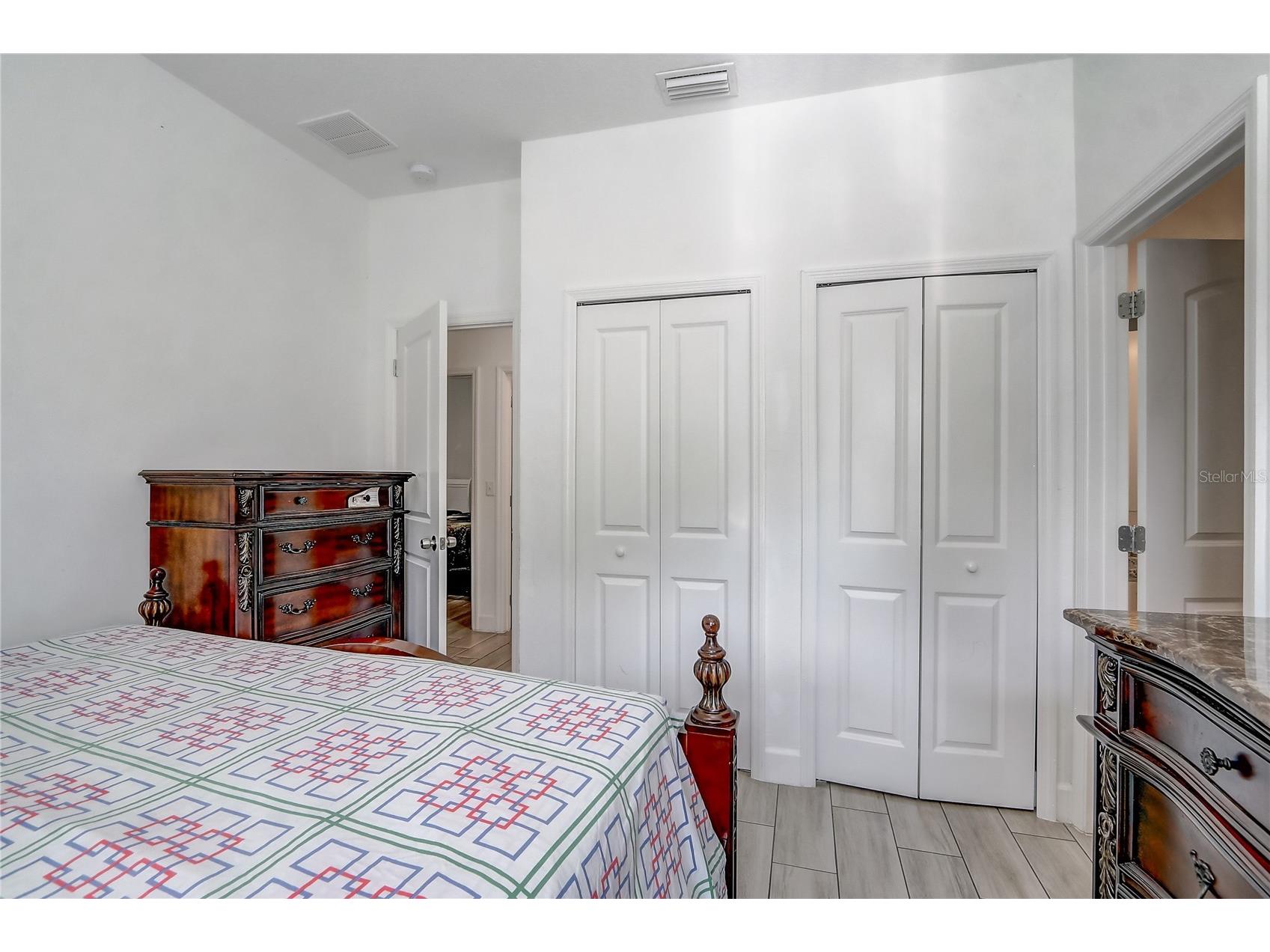6120 Denson Drive Orlando FL 32808 O6416574 image13