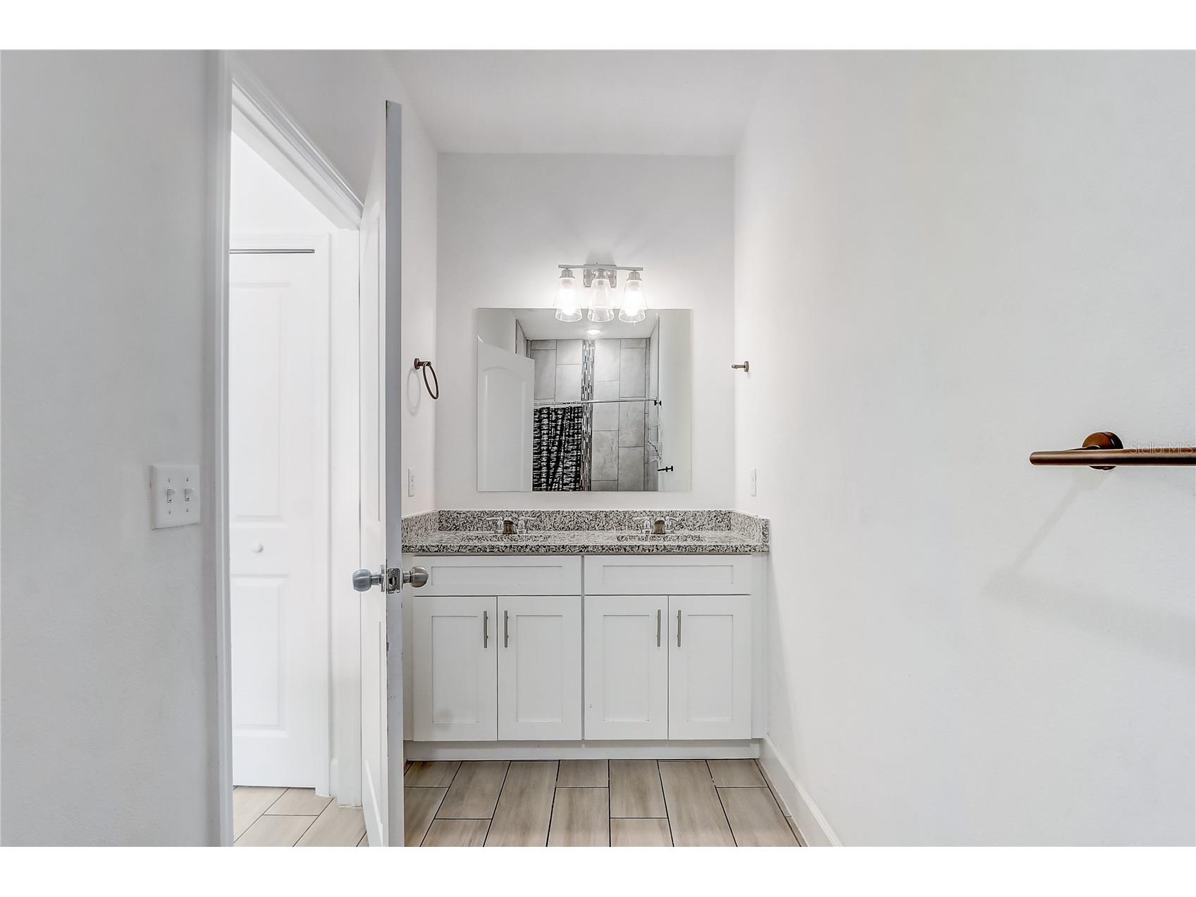 6120 Denson Drive Orlando FL 32808 O6416574 image16