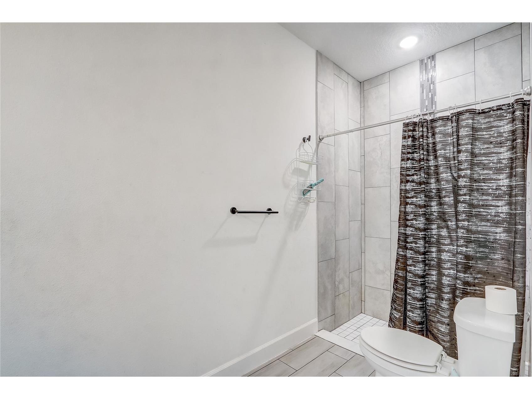 6120 Denson Drive Orlando FL 32808 O6416574 image21