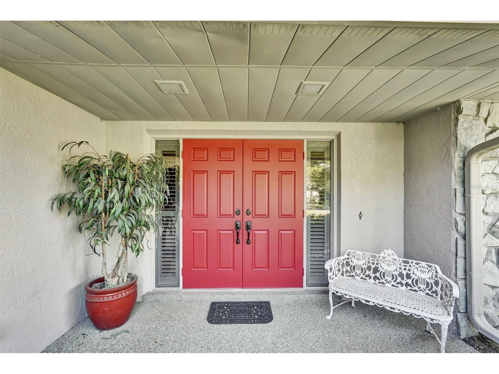 6120 Wilshire Circle #6 Sarasota FL 34238 - Mirror Lake A4678904 image2