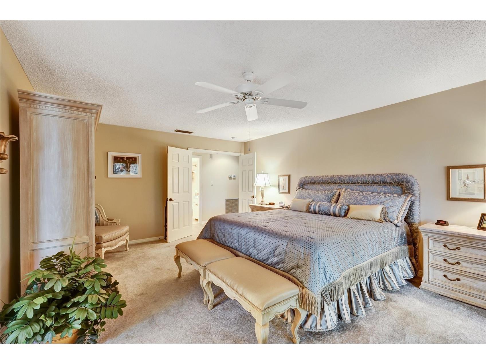 6120 Wilshire Circle #6 Sarasota FL 34238 - Mirror Lake A4678904 image26