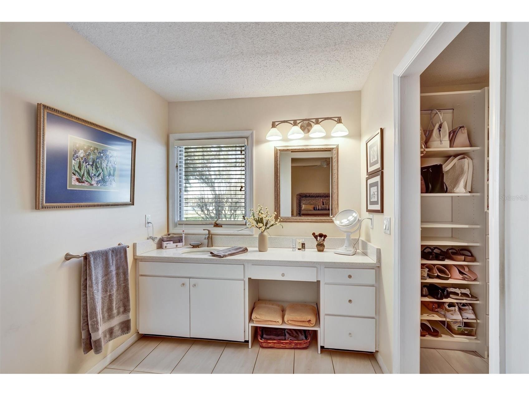 6120 Wilshire Circle #6 Sarasota FL 34238 - Mirror Lake A4678904 image29